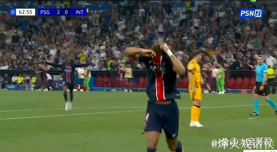 马杜埃凯欧冠首度单场梅开二度 马杜埃凯欧冠首度单场梅开二度